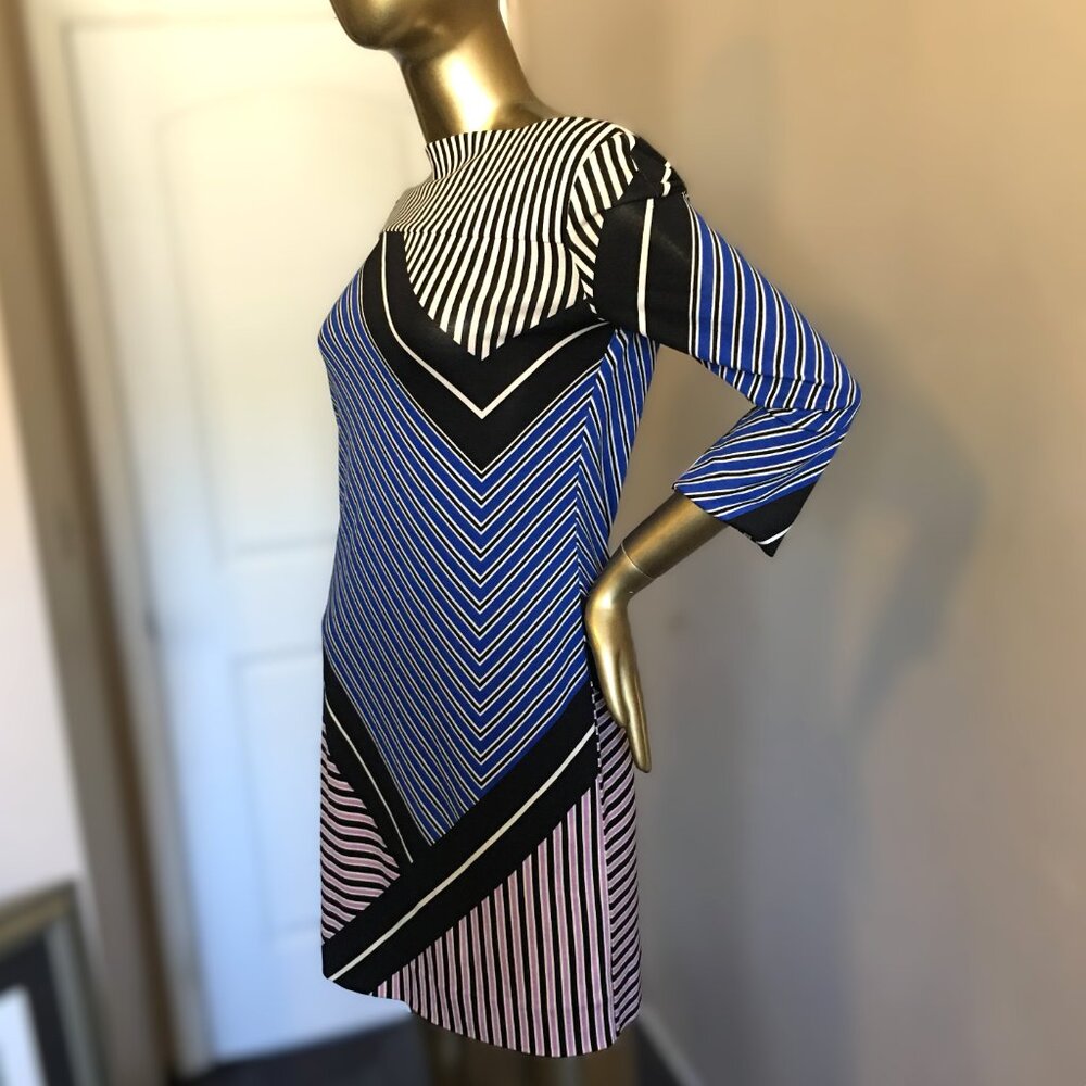 DIANE VON FURSTENBERG "Ruri" Striped Shift Dress - Picture 6 of 11
